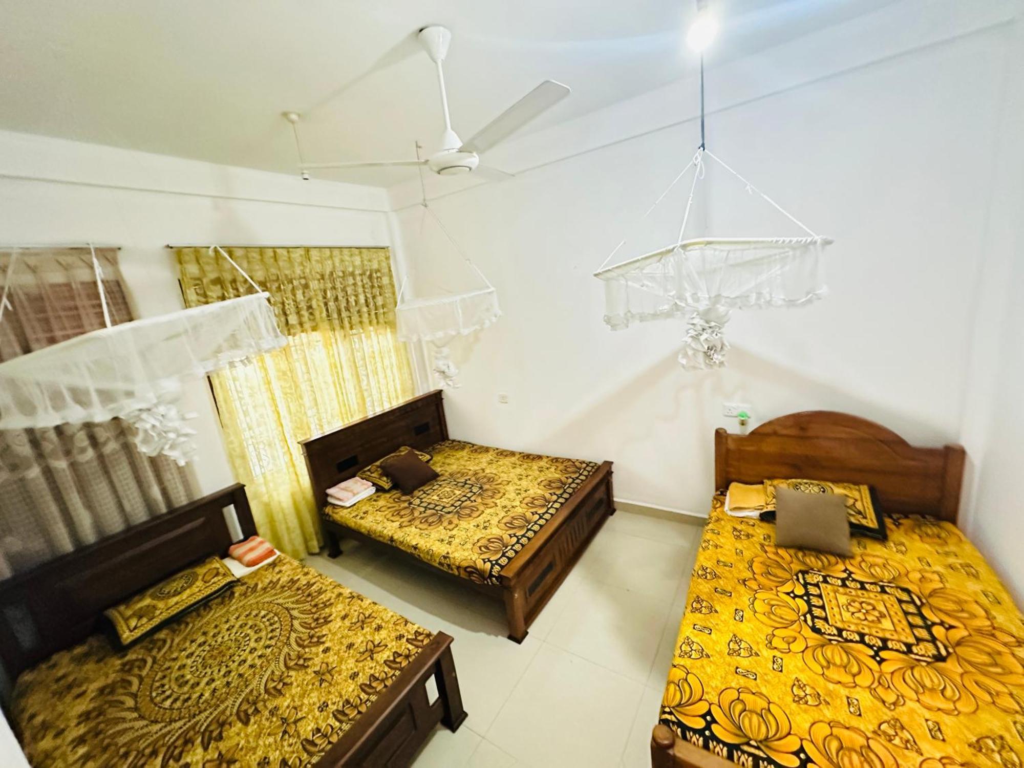 Golden Town Hotel Tangalle Eksteriør billede