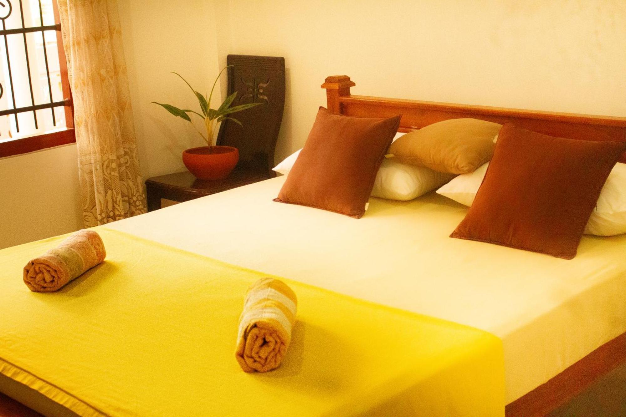 Golden Town Hotel Tangalle Eksteriør billede