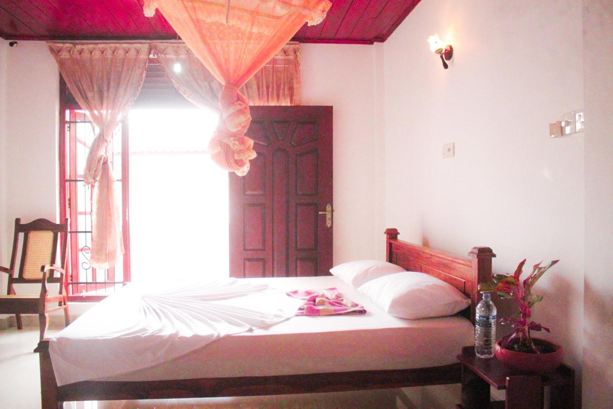 Golden Town Hotel Tangalle Eksteriør billede
