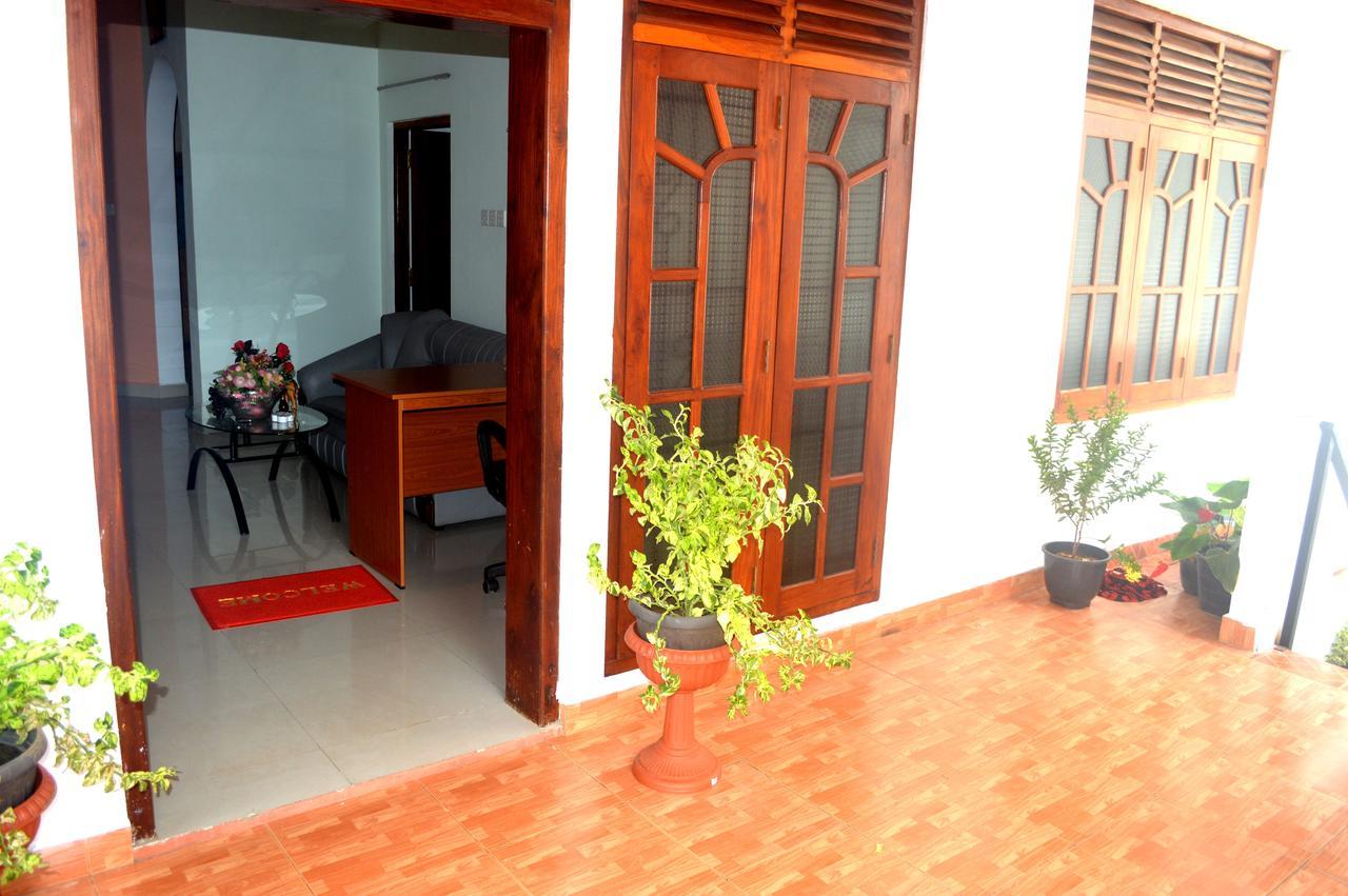 Golden Town Hotel Tangalle Eksteriør billede